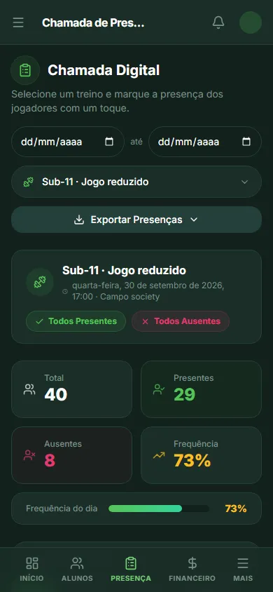 Chamada de um treino no celular, marcando presença e falta