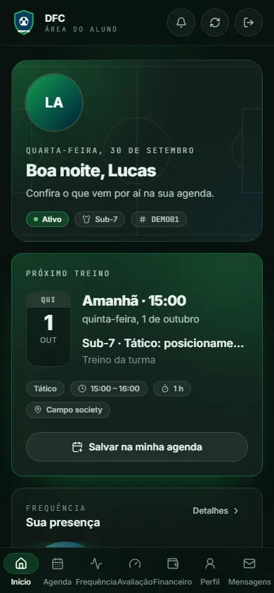 Portal do responsável no celular, com os próximos treinos do aluno